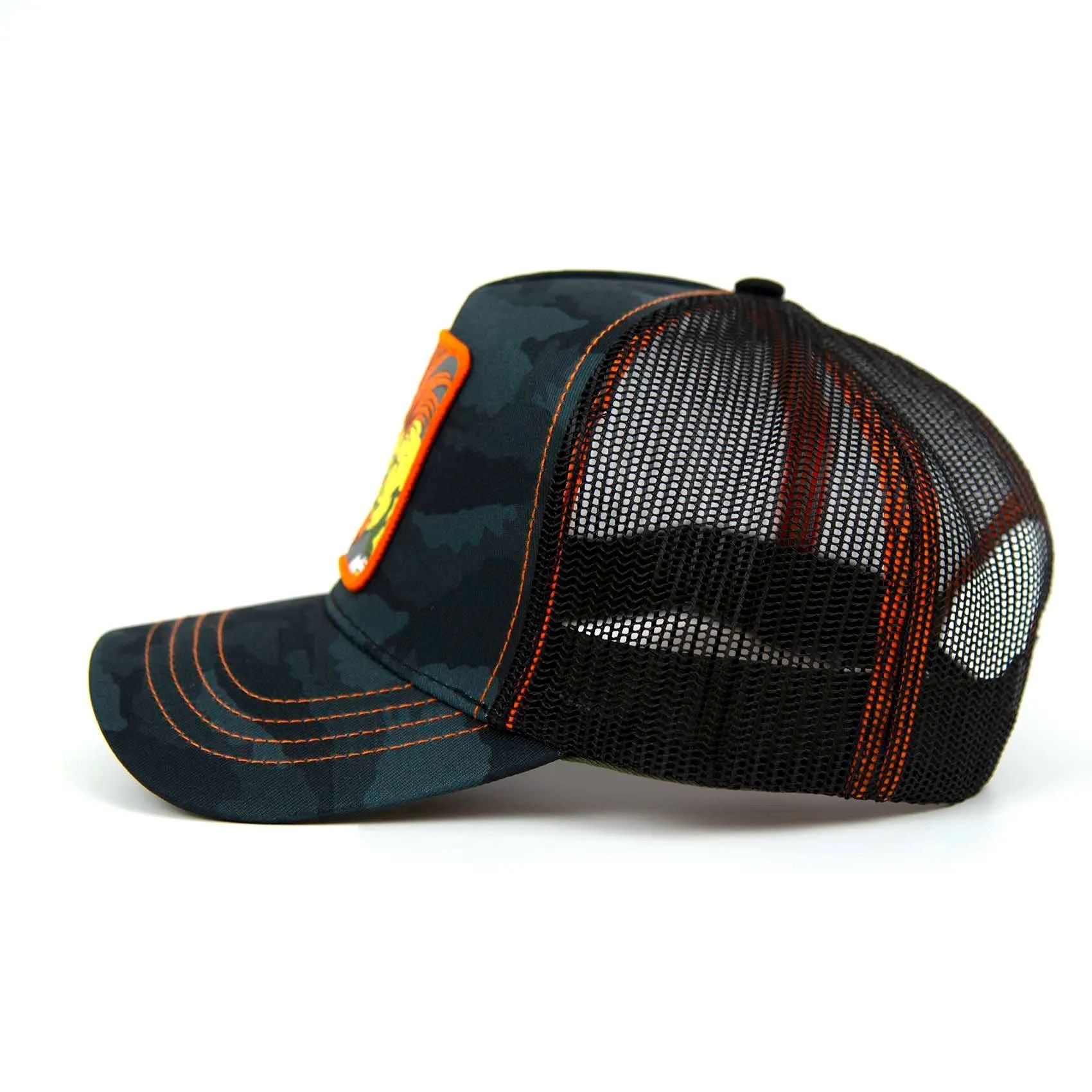 STREET FIGHTER Blanka Trucker Hat Camo