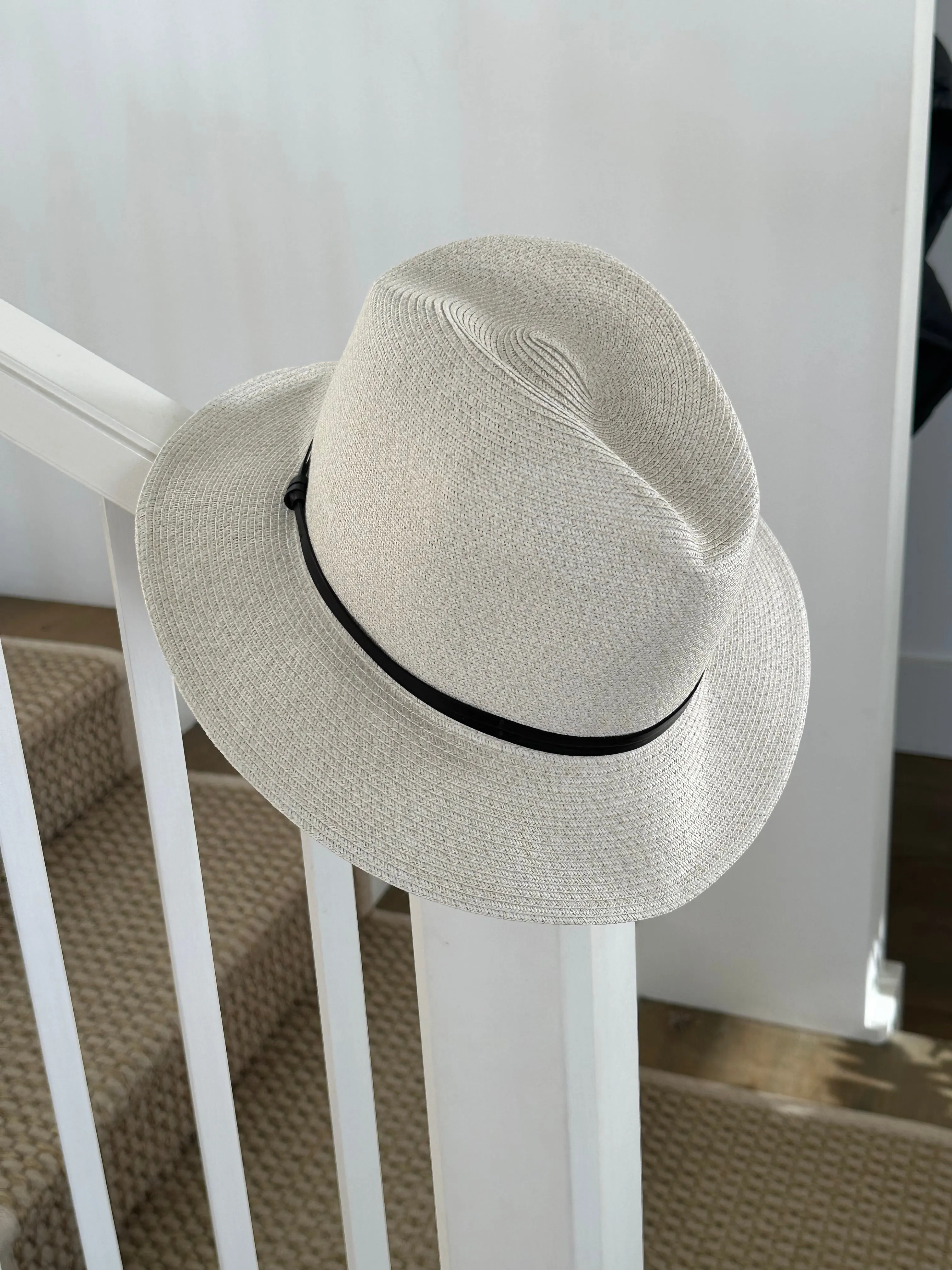 TRAVAUX EN COURS - Borsalino Hat Leather Strap - Off White