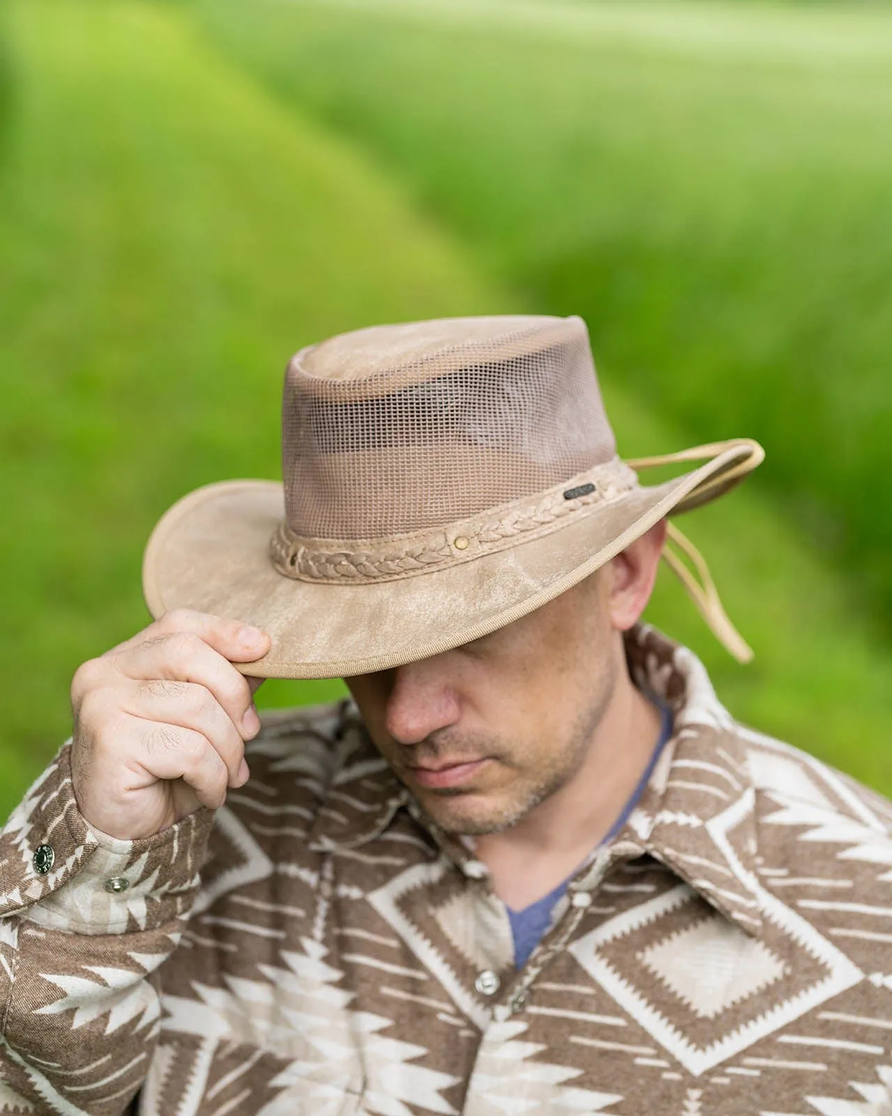 Wagga Wagga with Mesh Leather Hat