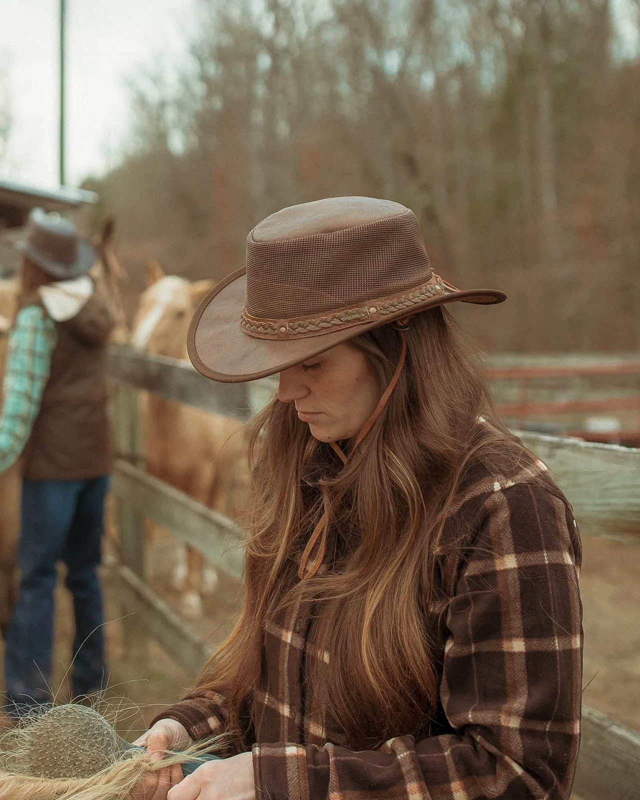 Wagga Wagga with Mesh Leather Hat