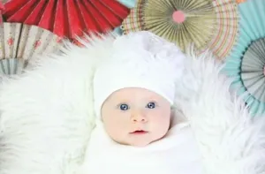 White Cotton Hat with White Lace Rose